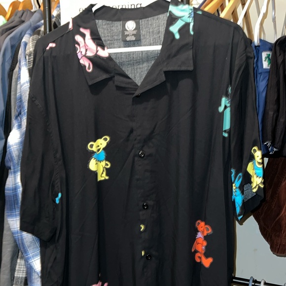 Grateful Dead Other - New XL Grateful Dead Bears button up short sleeve.
